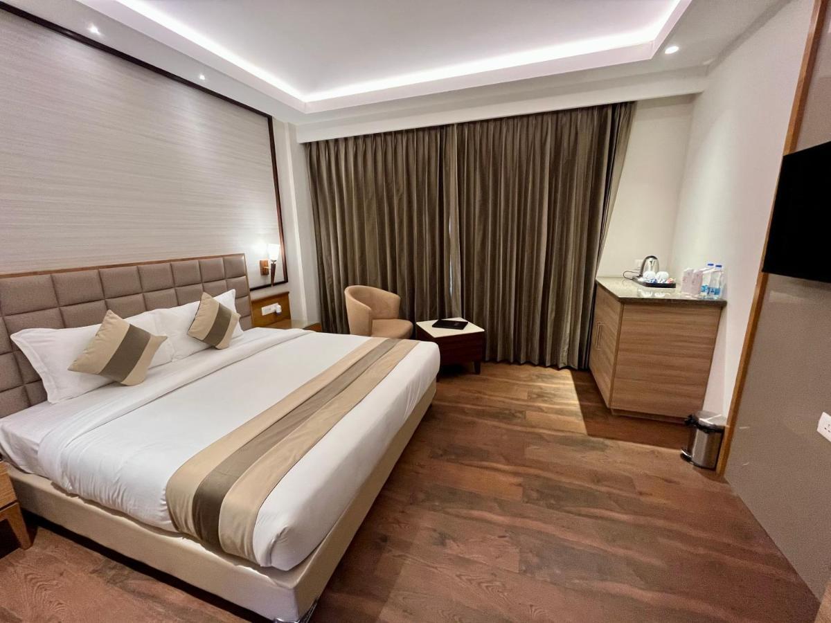 Anntilia Inn Λουντιάνα Εξωτερικό φωτογραφία